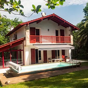 Séjour chez l'habitant Privative Dans Maison Avec Psicine, Ustaritz